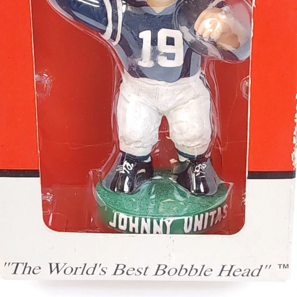 Vintage JOHNNY UNITAS Bobble Dreams NFL Collectible Bobble Head New in Box